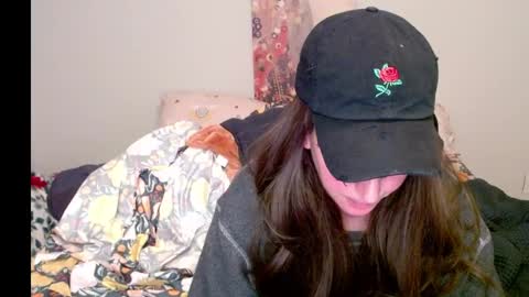 Snapshot of milfmonee chatting on January 31, 1:22 am MILF Monee online show from January 31, 1:22 am