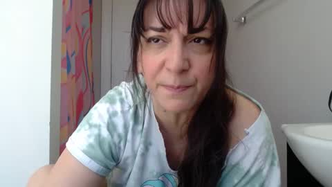 Snapshot of milfmonee chatting on March 3, 4:56 pm MILF Monee online show from March 3, 4:56 pm