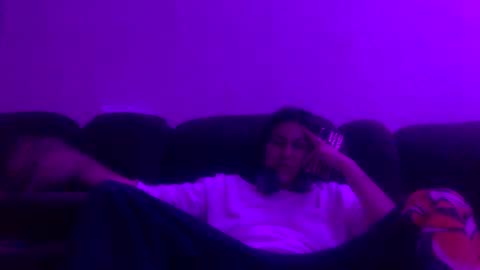 Snapshot of milfsfreaky69 chatting on March 5, 1:42 am BabygirlsFreaky online show from March 5, 1:42 am