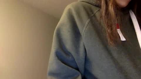 Snapshot of milfsfreaky69 chatting on October 27, 10:08 am BabygirlsFreaky online show from October 27, 10:08 am