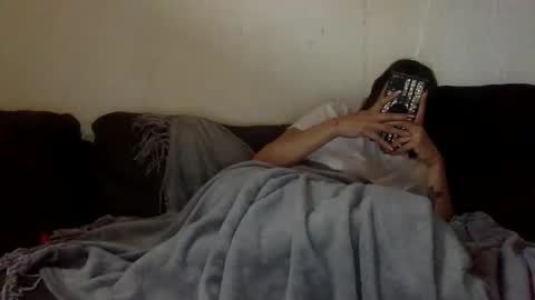 Snapshot of milfsfreaky69 chatting on April 28, 2:33 pm BabygirlsFreaky online show from April 28, 2:33 pm