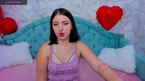 Snapshot of milinafox chatting on March 12, 11:42 am milinafox online show from March 12, 11:42 am
