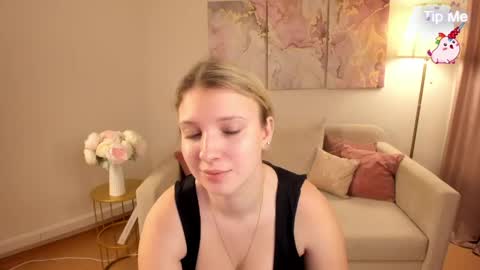 milinafox online show from April 23, 10:01 pm