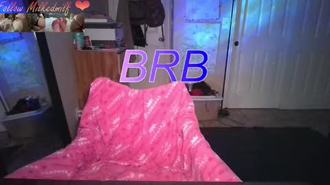 Snapshot of milkedmilf chatting on November 19, 5:51 am milkedmilf online show from November 19, 5:51 am