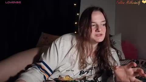 Snapshot of milkedmilf chatting on April 4, 8:01 am milkedmilf online show from April 4, 8:01 am