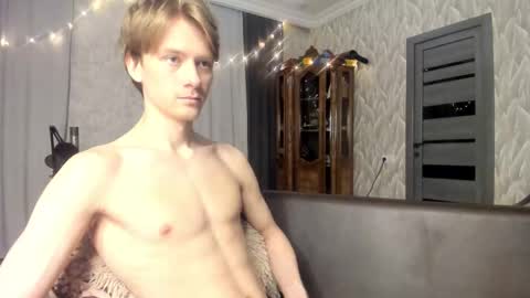 Isaac online show from February 16, 2:40 am