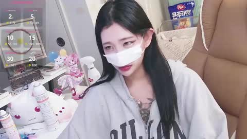 Snapshot of milksola chatting on June 1, 3:14 pm milksola online show from June 1, 3:14 pm