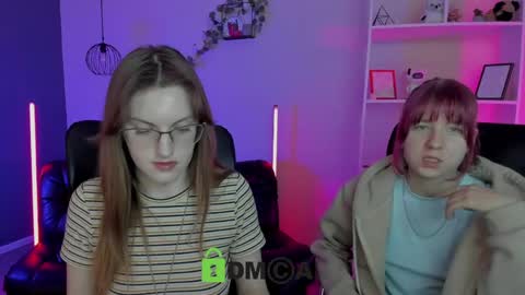 milky_mia_ online show from April 30, 7:53 pm