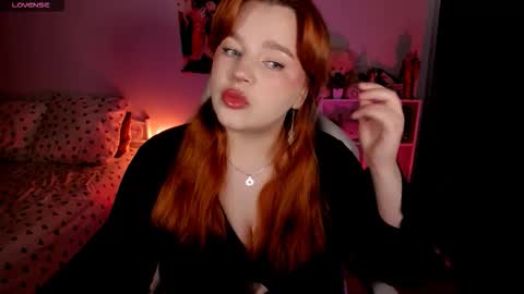 Snapshot of milky_wayx chatting on November 6, 5:41 am Lisa online show from November 6, 5:41 am