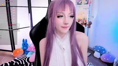 milky cute online show from May 12, 7:11 pm