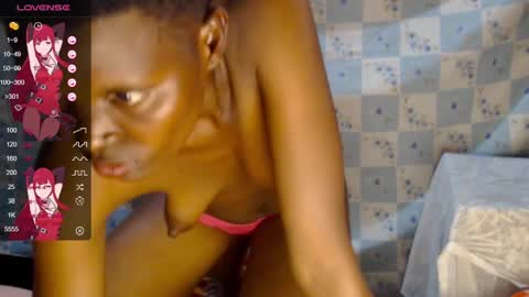 Snapshot of milkylevel chatting on December 13, 9:35 am jessica online show from December 13, 9:35 am