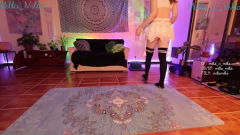 milla_milla online show from January 31, 3:20 am