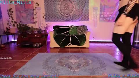 Snapshot of milla_milla chatting on November 2, 3:31 am milla_milla online show from November 2, 3:31 am