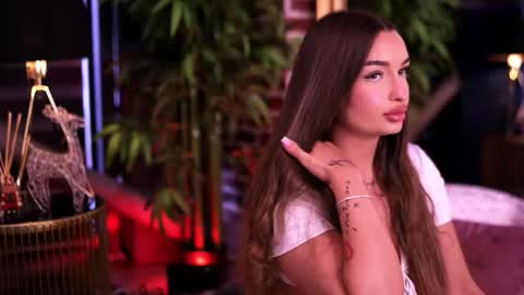 Milla online show from December 20, 7:37 am