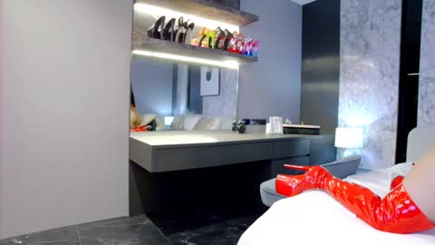 MillaBelle online show from December 26, 7:24 am