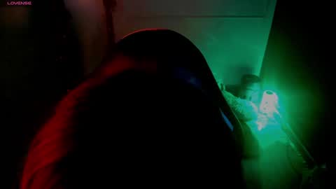 millandiux online show from December 8, 2:39 am