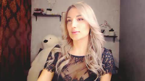 Snapshot of millaxqueen chatting on February 13, 2:09 pm MillaXQueen online show from February 13, 2:09 pm