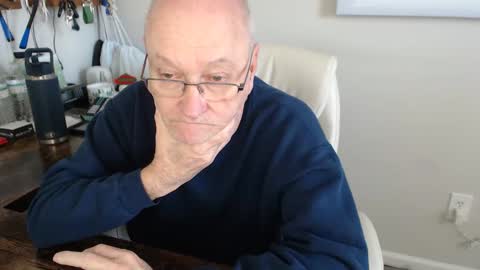 Snapshot of millenium0129 chatting on November 10, 6:07 pm millenium0129 online show from November 10, 6:07 pm