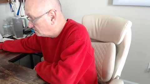 Snapshot of millenium0129 chatting on February 3, 5:40 pm millenium0129 online show from February 3, 5:40 pm