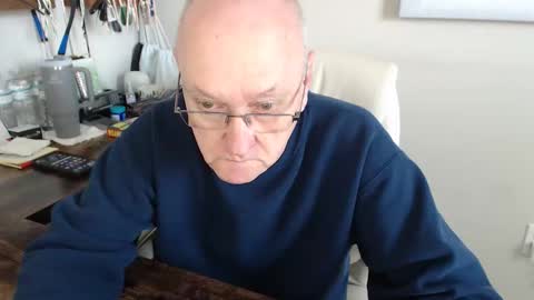 Snapshot of millenium0129 chatting on February 6, 5:27 pm millenium0129 online show from February 6, 5:27 pm