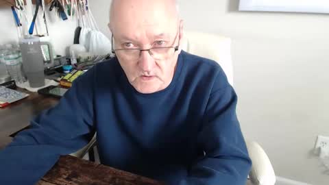 Snapshot of millenium0129 chatting on February 9, 4:55 pm millenium0129 online show from February 9, 4:55 pm