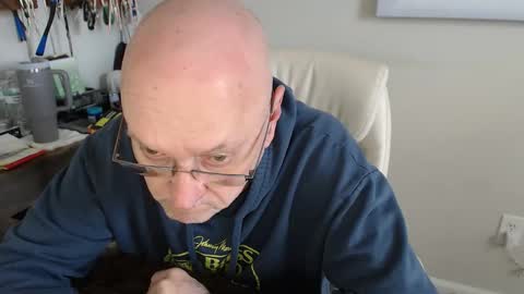 Snapshot of millenium0129 chatting on February 17, 6:36 pm millenium0129 online show from February 17, 6:36 pm