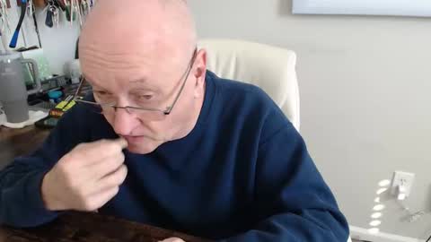 Snapshot of millenium0129 chatting on February 23, 3:31 pm millenium0129 online show from February 23, 3:31 pm