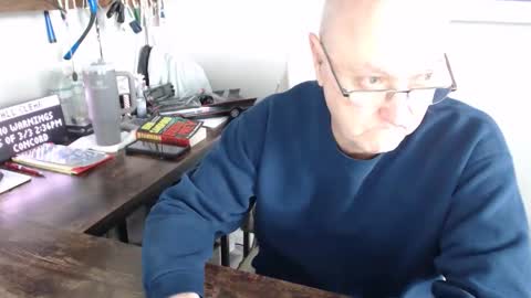 Snapshot of millenium0129 chatting on March 3, 8:04 pm millenium0129 online show from March 3, 8:04 pm