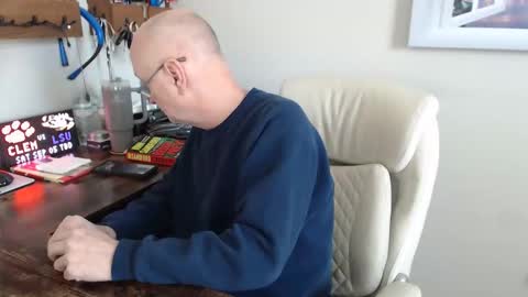 Snapshot of millenium0129 chatting on March 18, 5:05 pm millenium0129 online show from March 18, 5:05 pm