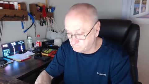 Snapshot of millenium0129 chatting on April 2, 12:08 am millenium0129 online show from April 2, 12:08 am