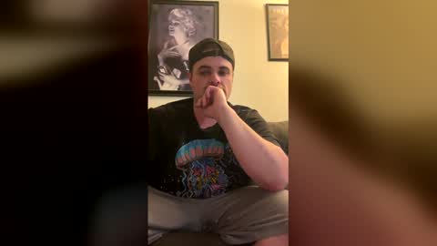 Snapshot of millennialcum chatting on March 20, 6:07 am millennialcum online show from March 20, 6:07 am