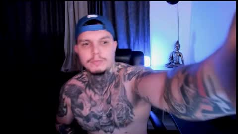 Snapshot of miller_g95 chatting on February 14, 10:12 am miller_g95 online show from February 14, 10:12 am