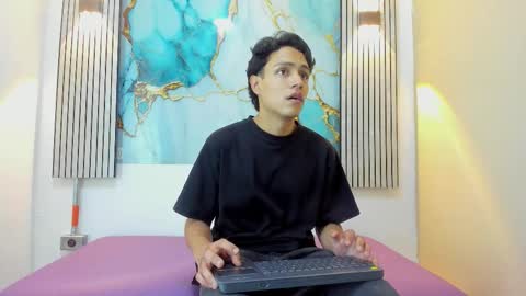 Snapshot of miller_sanz chatting on March 19, 3:05 pm MILLER online show from March 19, 3:05 pm