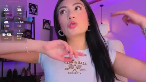 miller_vanessa_ online show from May 5, 9:01 pm