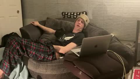 SlimnHungOH online show from December 4, 6:44 am