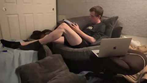 SlimnHungOH online show from December 25, 6:31 am