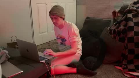 SlimnHungOH online show from February 4, 1:59 pm