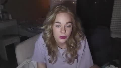 Snapshot of milli_h chatting on April 3, 8:18 pm Milli H online show from April 3, 8:18 pm