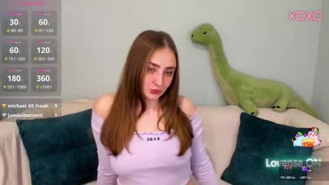 millibrooksss online show from March 27, 1:44 am