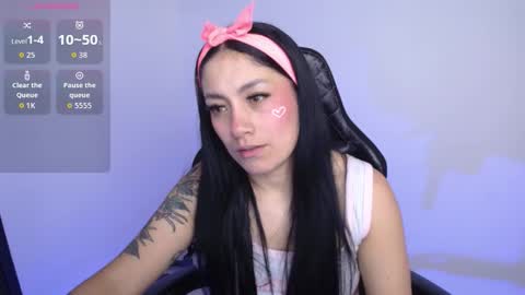 Snapshot of millie_bobby_ chatting on November 24, 2:17 pm Millie Bobby online show from November 24, 2:17 pm