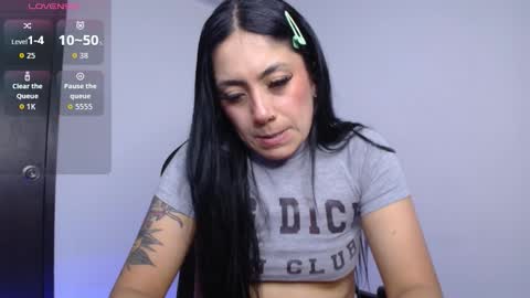 Snapshot of millie_bobby_ chatting on December 22, 11:35 pm Millie Bobby online show from December 22, 11:35 pm