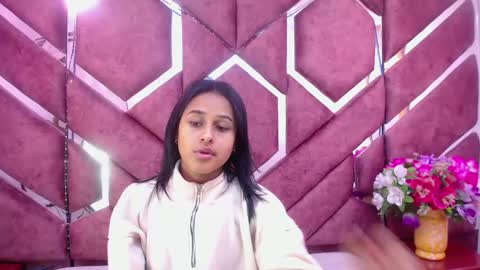 Milly Print online show from December 3, 2:25 am