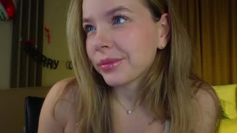 Snapshot of milly_shy chatting on January 9, 7:55 am Milly online show from January 9, 7:55 am