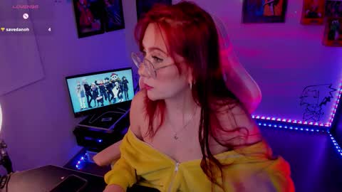 Monkey D Maddie online show from September 25, 3:10 am