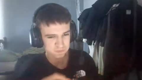 Snapshot of miloray_ chatting on June 28, 1:17 pm Denis online show from June 28, 1:17 pm