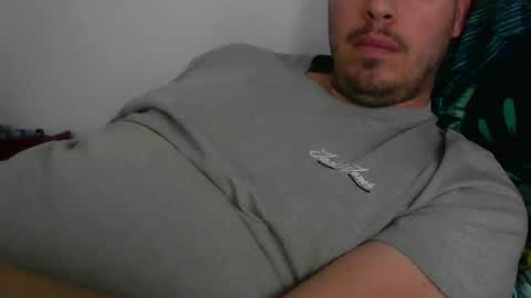 Snapshot of milowww1601 chatting on December 28, 1:06 pm milowww1601 online show from December 28, 1:06 pm