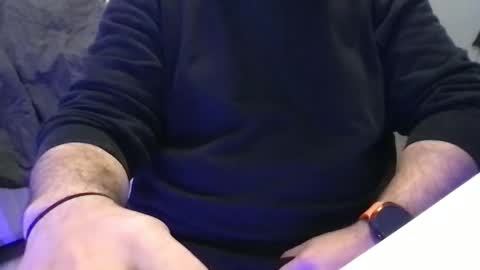 Snapshot of mils_8d chatting on December 5, 4:21 am Daddy online show from December 5, 4:21 am