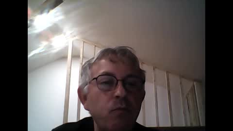 Snapshot of milu72 chatting on March 6, 7:10 pm milu72 online show from March 6, 7:10 pm
