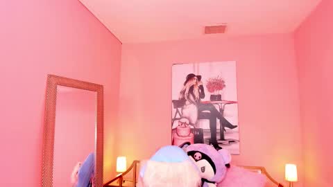 Snapshot of milu_carbajal_x chatting on February 25, 6:28 pm milu_carbajal_x online show from February 25, 6:28 pm