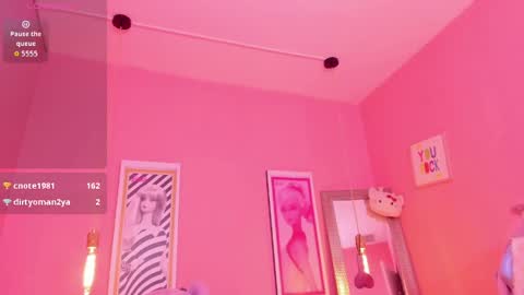 Snapshot of milu_carbajal_x chatting on April 9, 6:19 am milu_carbajal_x online show from April 9, 6:19 am